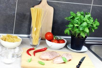 Jen's Fettuccine Alfredo Caprese